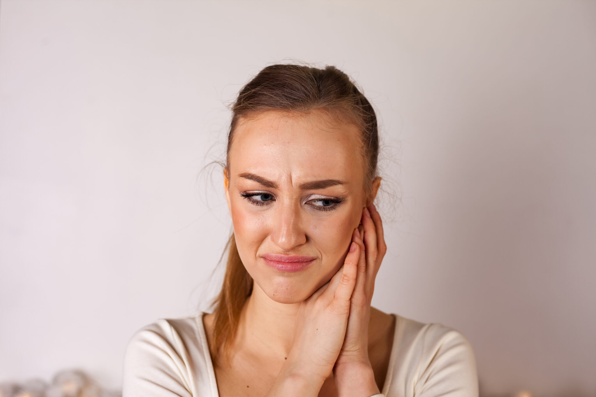 Ear Infection Jaw Pain Explained: Causes and Relief