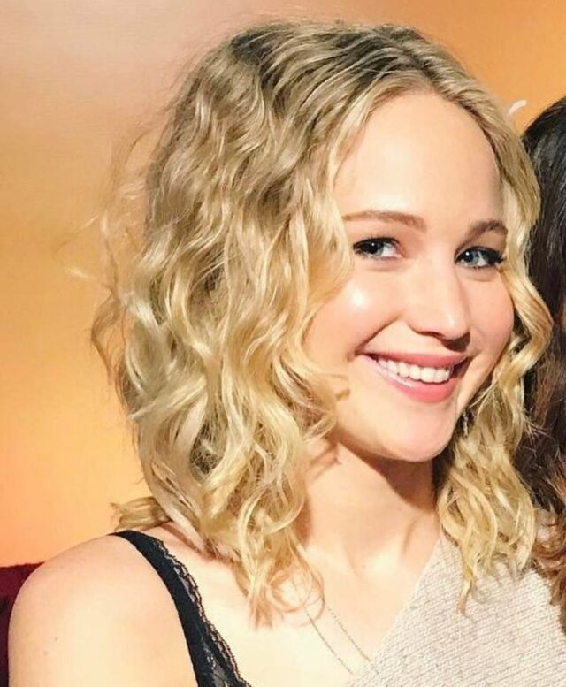 Jennifer Lawrence teeth