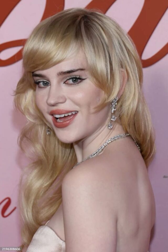 Sophie Thatcher Teeth