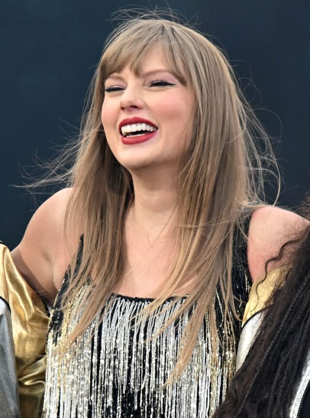Taylor Swift Teeth