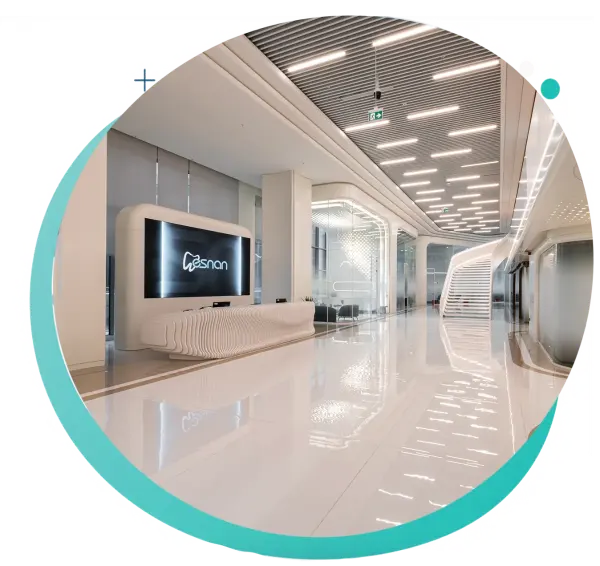 Avrupa'nın en büyük diş sağlığı merkezi olan Esnan Dental Clinics'in 11.300 metrekarelik modern, geniş ve teknolojik lobi ile resepsiyon alanı.