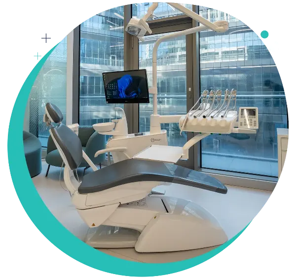 Esnan Dental Clinics bünyesinde implant ve cerrahi müdahaleler için uluslararası sterilizasyon standartlarına uygun olarak tasarlanmış modern diş tedavi üniti.